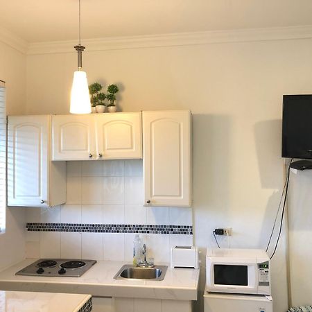 The Oasis Retreat Apartment แนสซอ ภายนอก รูปภาพ