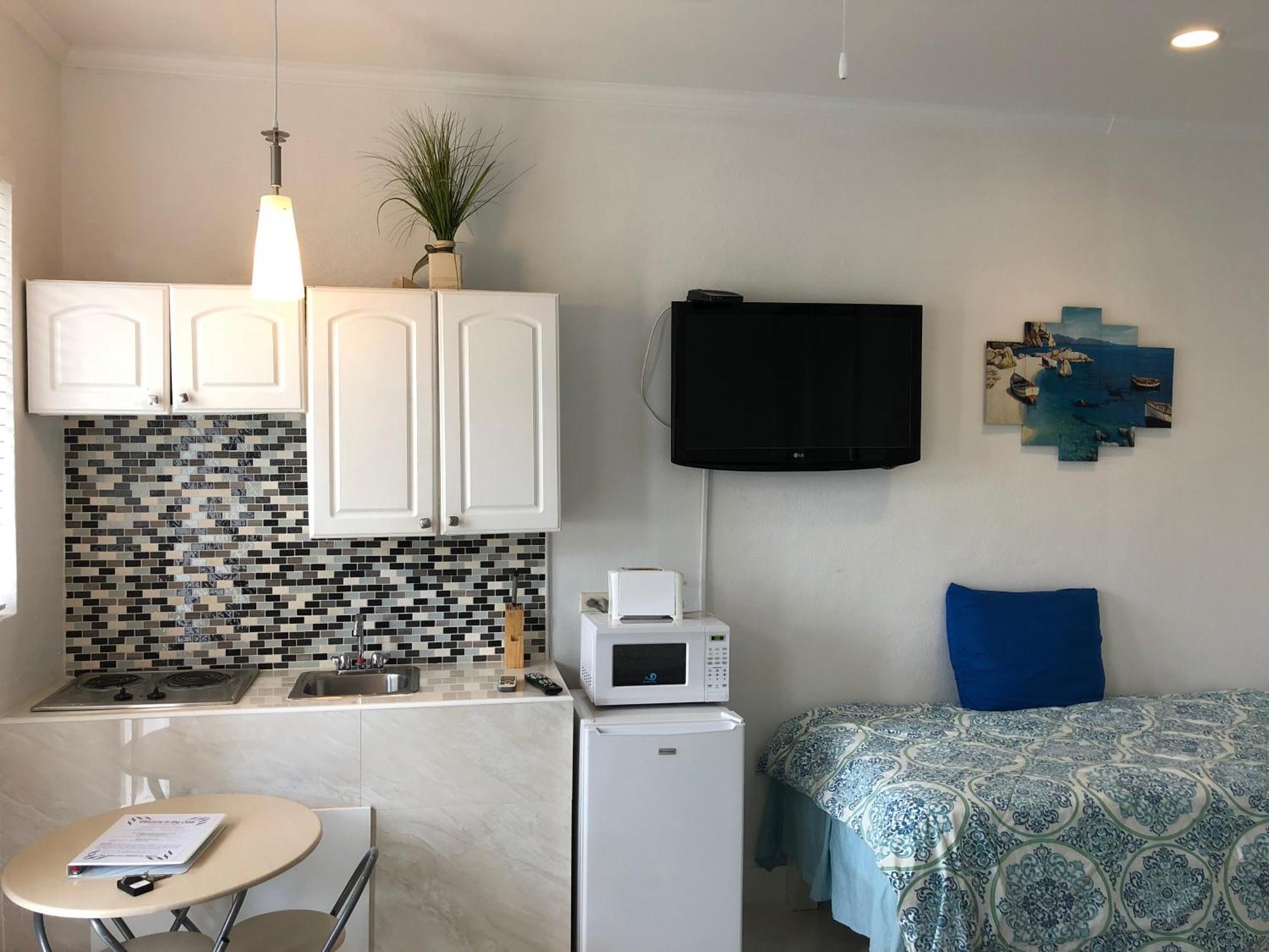 The Oasis Retreat Apartment แนสซอ ภายนอก รูปภาพ