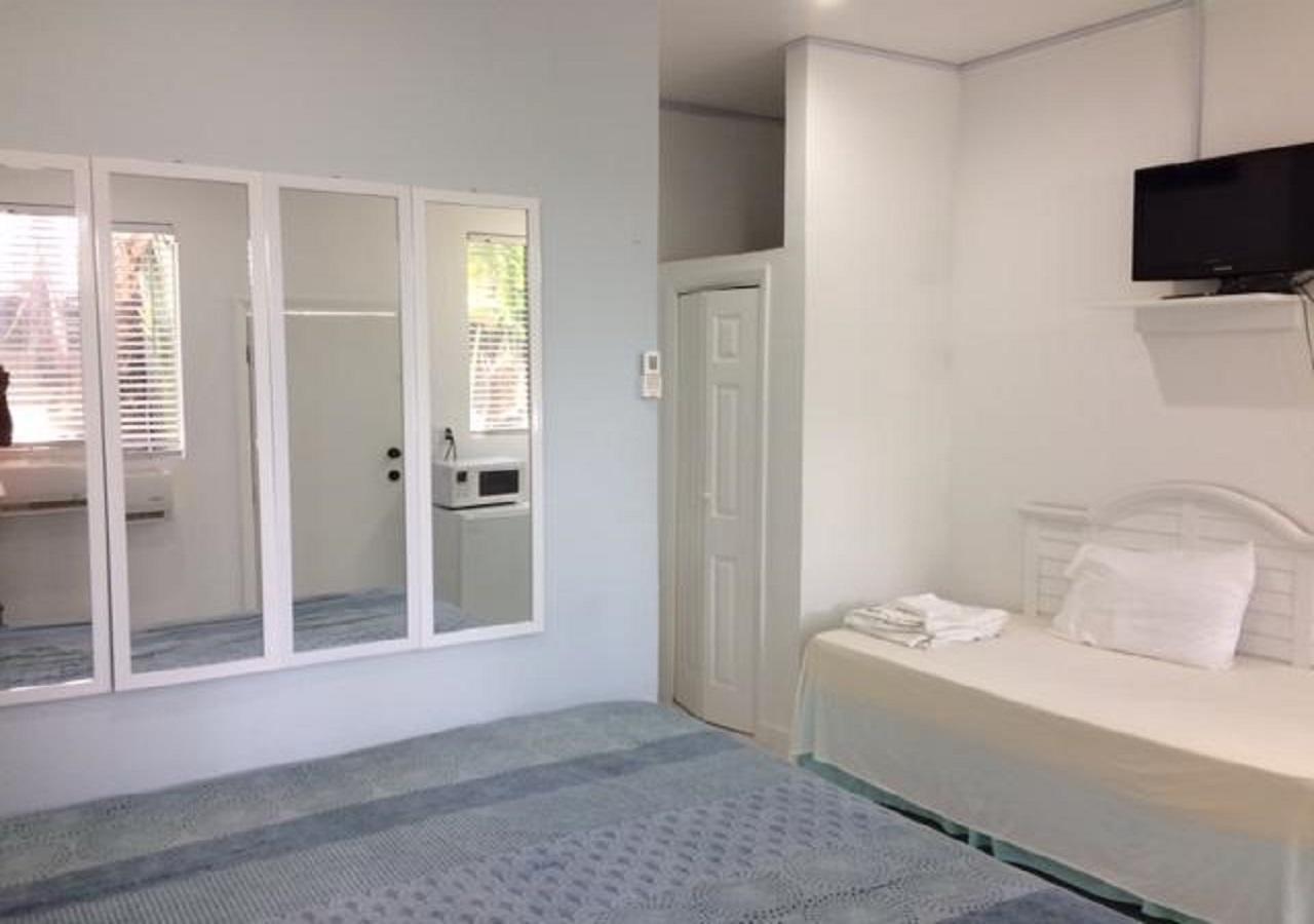 The Oasis Retreat Apartment แนสซอ ภายนอก รูปภาพ