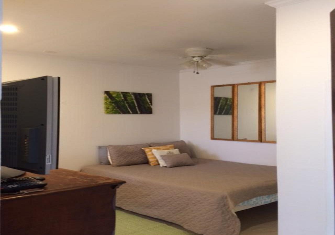 The Oasis Retreat Apartment แนสซอ ภายนอก รูปภาพ