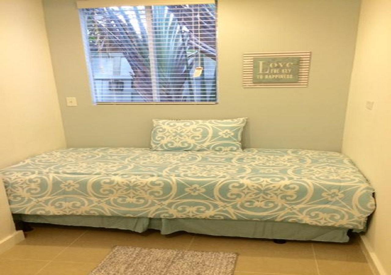 The Oasis Retreat Apartment แนสซอ ภายนอก รูปภาพ